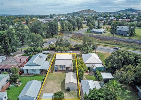 11 Macquarie Street, Tamworth > Burke & Smyth Real Estate