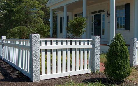 11 Rustic Fence Designs with Granite Posts For