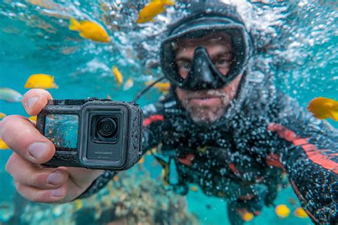 11 Tips for Shooting Stunning Underwater Footage - raincitystudios.com