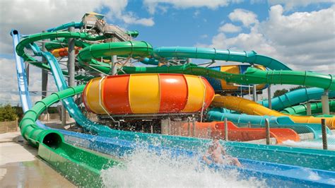 11 of the Best Water Parks in Ohio - The Family Vacation Guide