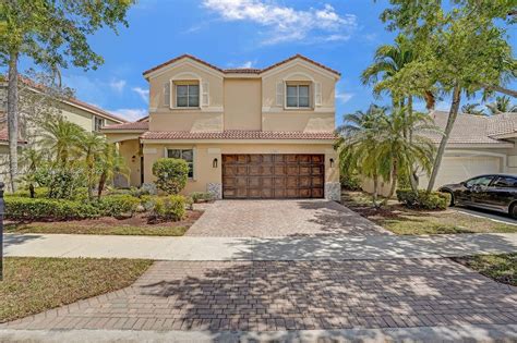 1102 Fairfield Meadows Dr, Weston, FL 33327