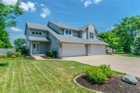 1104 Huntington Dr, Shorewood, IL 60404 realtor.com®