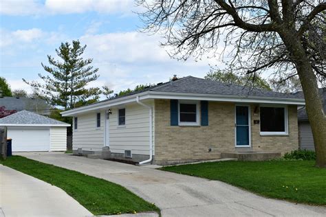 1104 S 121st St, West Allis, WI 53214 MLS# 1751451 Redfin