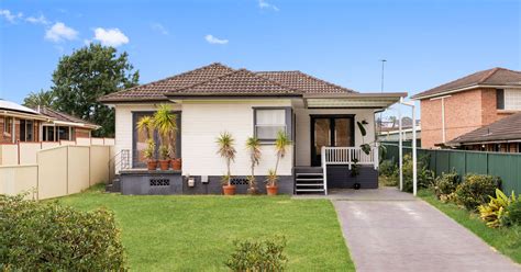 113 Saywell Road, Macquarie Fields, NSW 2564 - House …