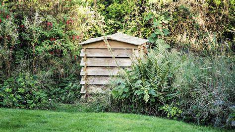 12 Compost Bin Ideas: Perfect Solutions For Every Space & Budget - raincitystudios.com