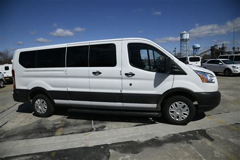 The 15 passenger Van now comes in 2 styles: The original and reliable Ford Econoline E-350 and the newly designed Ford Transit Van. The E-350has been the industry standard in 15 Passenger van rentals. It can comfortably seat 15 people, and it is equipped with air-conditioning, CD player, AM/FM radio and GPS capabilities.. 