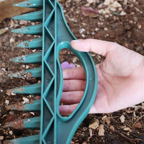 12-Hole Handheld Garden Seeding Tool - SHEIN UK - raincitystudios.com