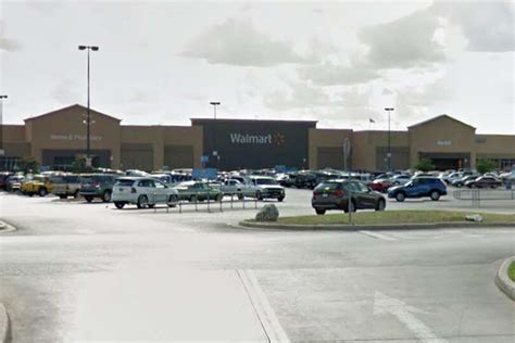  San Antonio Supercenter Walmart Supercenter #13131200 Se Military Dr San Antonio, TX 78214. ... San Antonio Supercenter Walmart Supercenter #32792100 Se Loop 410 San ... . 
