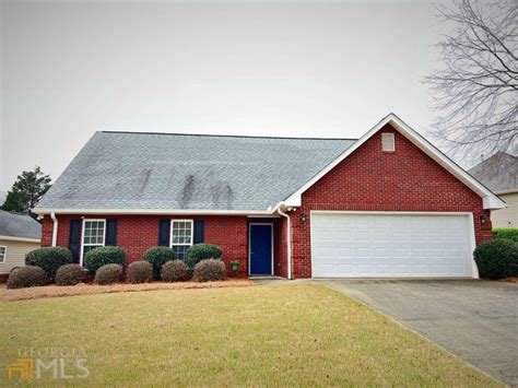 121 Manor Way Carrollton, GA 30117 - Coldwell Banker