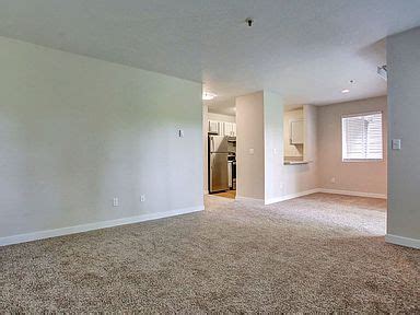 12200 SE Mcloughlin Blvd Apt 7204, Portland OR, is a Apartment home that contains 872 sq ft.It contains 2 bedrooms and 1 bathroom. The Rent Zestimate for this Apartment is $1,937/mo, which has increased by $25/mo in the last 30 days..