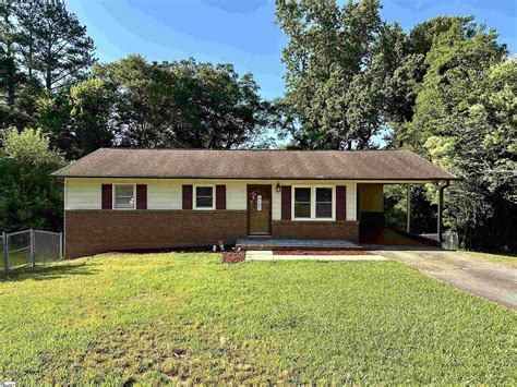 1233 Seay Rd, Spartanburg, SC 29307 MLS# 250480 Redfin