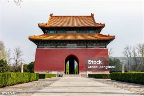 13 Makam Dinasti Ming di Beijing - TIONGHOA.INFO - wintechmobiles.com