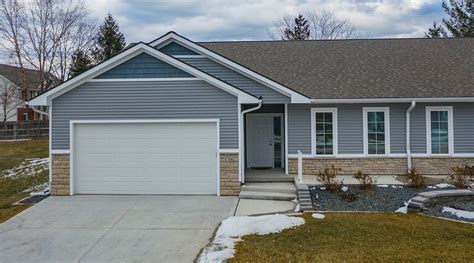 135 SE Silver Pointe Dr, Waukee, IA 50263 MLS# 667189 Redfin