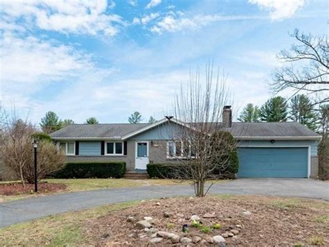 View detailed information about property 14 Barton Ave, Belchertown, MA 01007 including listing details, property photos, school and neighborhood data, and much more. ... 137 Boardman St .... 