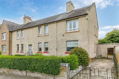 138 Granton Road, Edinburgh, EH5 3RF 4 bed flat for sale - £350,000