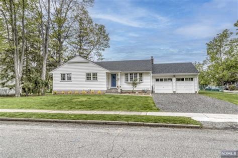 139 magnolia ave pompton lakes nj. 1524 sq. ft. house located at 132 Maple Ave, Pompton Lakes, NJ 07442 sold for $85,000 on Jun 1, 1981. View sales history, tax history, home value estimates, and overhead views. APN 0911000 00005... 