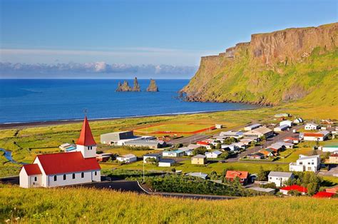 14 Best Cities in Iceland PlanetWare