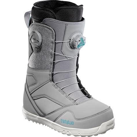 14 Best Winter, Snow, And Ski Boots For Women, Per Reviews