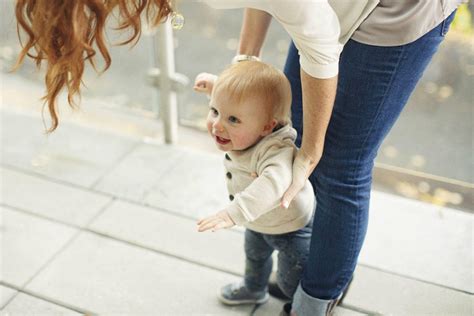 14 aylık bebek neden yürümez