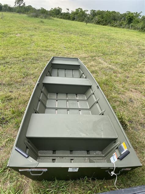 14 ft flat bottom boat for sale. Big capacity and bigger capability are hallmarks of the rugged, roomy, and ready L1852MT Jon. Pricing includes boat and trailer. Compare this Model. STARTING AT. $4,891*. Save more with our current discounts. AS LOW AS. $33.37* /MONTH. Base Price, $1500.0 down, 8.49%APR for 15 years. 
