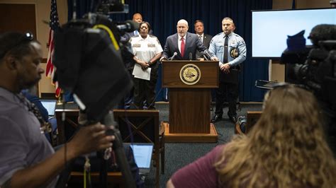 14 more members of Minneapolis gangs are charged in federal violent crime initiative