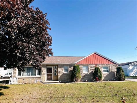 1413 Hodkiewicz Rd, Pulaski, WI 54162 - Property Record