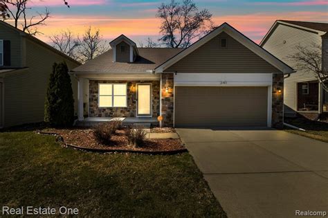 14228 Breakfast Dr, Redford Charter Twp, MI 48239