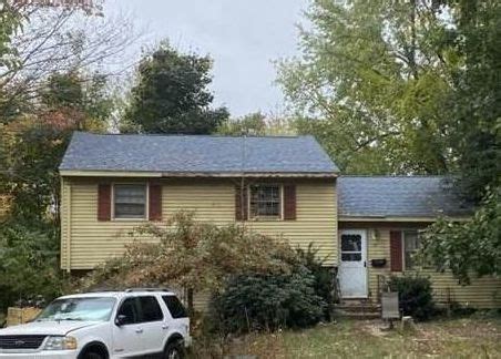 144 hany lane vernon ct. 4 Hany Ln, Vernon, CT 06066 is currently not for sale. The 1,444 Square Feet single family home is a 3 beds, 1.5 baths property. This home was built in 1962 and last sold on 2021-02-22 for $--. 
