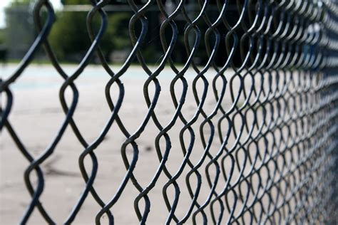 15 002 Chain Link Fencing Stock Photos Amp Chain Link Fencing Pictures - Chain Link Fencing Pictures