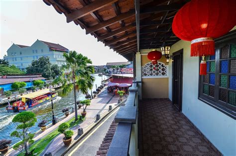 15 Airbnbs In Melaka That Are Walking Distance Or Short Drive To ... - SAYS