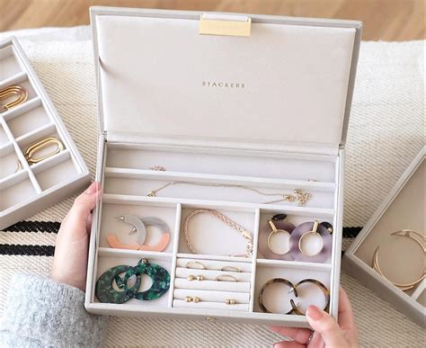 15 Best Jewelry Boxes and Organizers 2024 - Parade