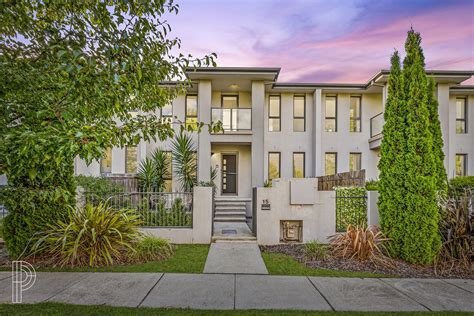 15 Lansdown Crescent, Casey ACT 2913 Domain