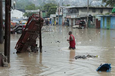 15 dead, 8 missing after heavy rains unleash floods in Haiti