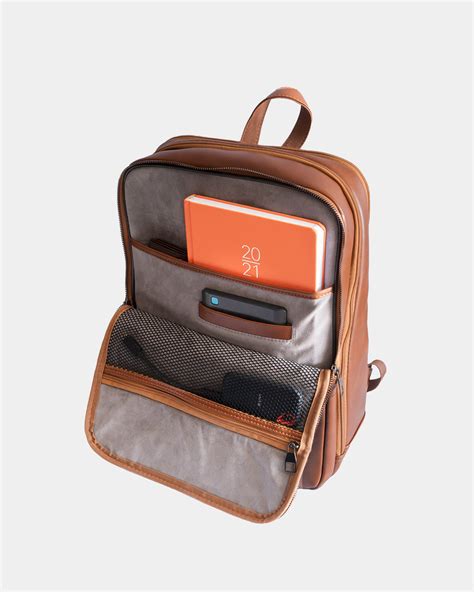15 inç laptop sırt çantası