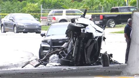 15-year-old driver killed, 14-year-old passenger critical in SW Miami-Dade crash