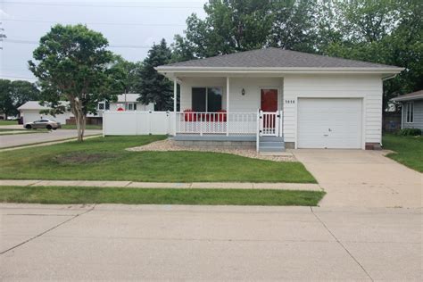 1515 Red Maple Cir, South Sioux City, NE 68776 realtor.com®