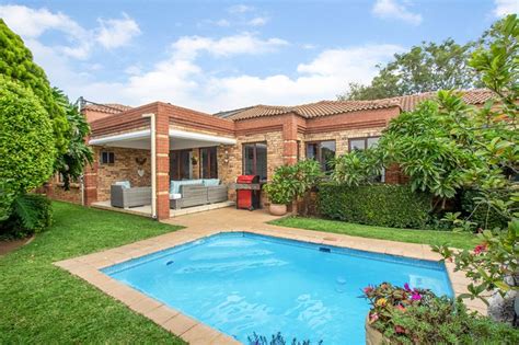 156 listings: house for sale in Lonehill, Sandton - Trovit