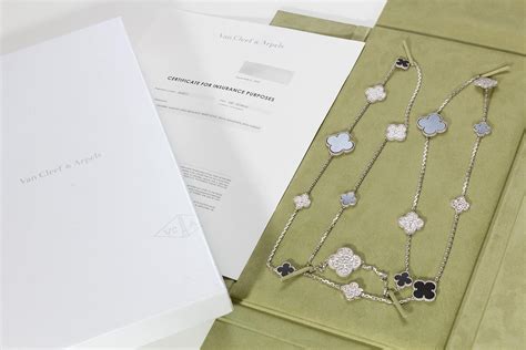 16 Motif & Model Keramik Lantai Teras Modern - Shila at … - muktibox.com