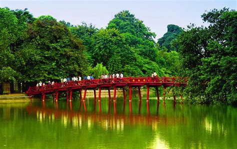 16 Top-Rated Tourist Attractions in Hanoi PlanetWare