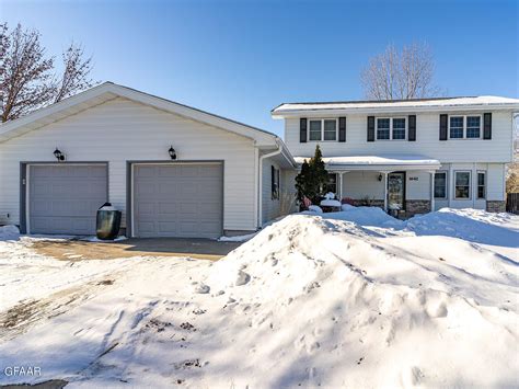 1642 8th St SE, East Grand Forks, MN 56721 Zillow