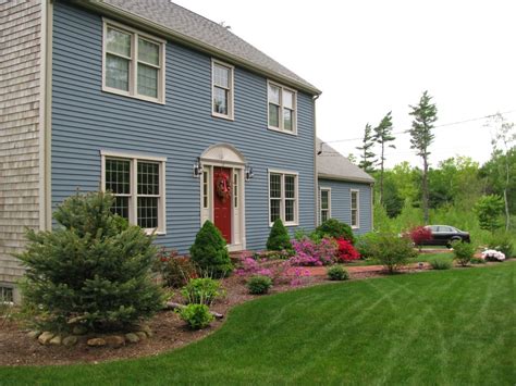 17 Delightful New England Front Yard Landscaping Ideas