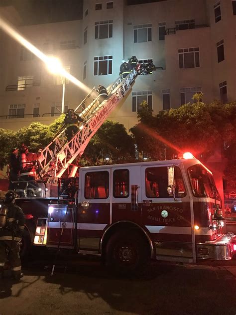 17 displaced after early morning fire at Polk Gulch apartment building in SF