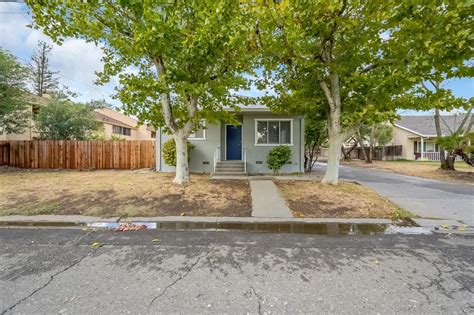 1717 C St, Marysville, CA 95901 Redfin