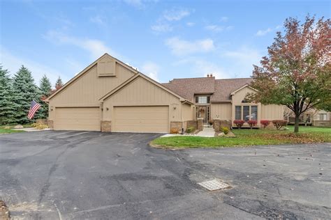 17900 n laurel park dr 48152. View detailed information and reviews for 17900 N Laurel Park Dr in Livonia, MI and get driving directions with road conditions and live traffic updates along the way. 