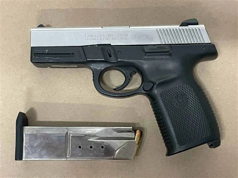 18-year-old charged with firearm offences in Brampton