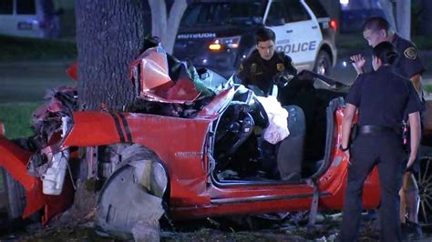 18-year-old woman dead, another critical following head-on crash in Homer Glen
