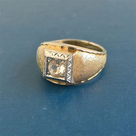 18k hge ring worth. 18K (High-Karat) Yellow Gold + 18K White Gold + Diamond Swirl Statement Ring BAND SIZE 8 1/4 (or 8.5) *VINTAGE*. Rare! Superb vintage ring in 18k yellow gold set with … 