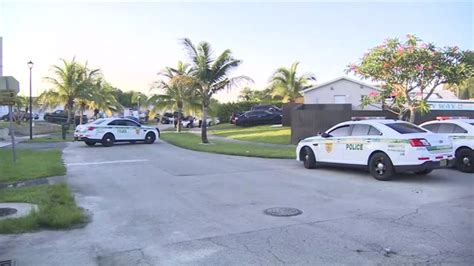 19-year-old fatally shot in South Miami-Dade neighborhood