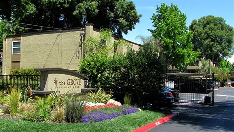 This apartment is located at 1919 Fruitdale Ave, San Jose, CA. 1919 Fruitdale Ave is in the Willow Glen neighborhood in San Jose, CA and in ZIP code 95128. This property has approximately 176,716 sqft of floor space. This property has a lot size of 7.42 acres and was built in 1970. Home Highlights Parking Garage Outdoor Pool A/C No HOA None. 