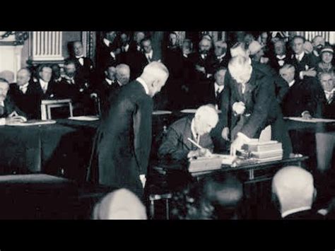 1919-1939: The Treaty of Versailles, a truce that led to ... - YouTube